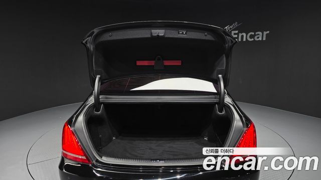 Genesis EQ900 2017 — photo 26
