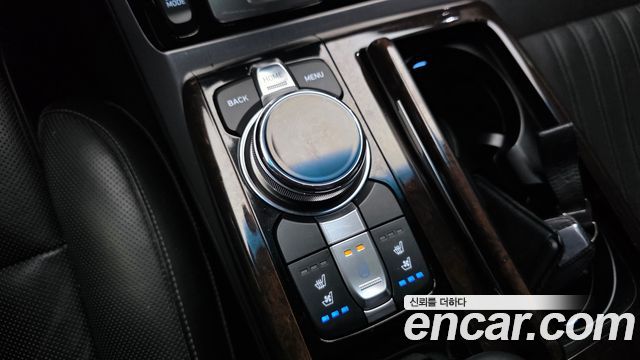Genesis EQ900 2017 — photo 28