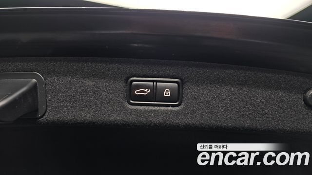 Genesis EQ900 2017 — photo 33