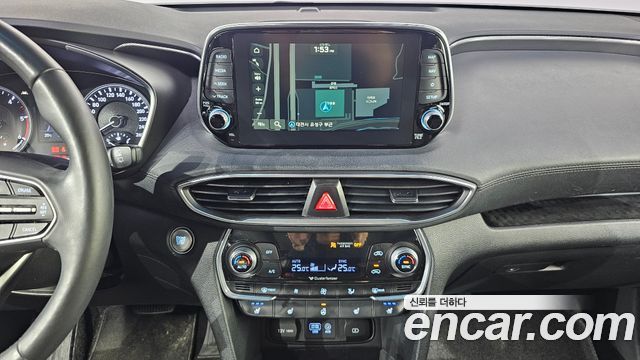 Hyundai Santafe 2019 — photo 16