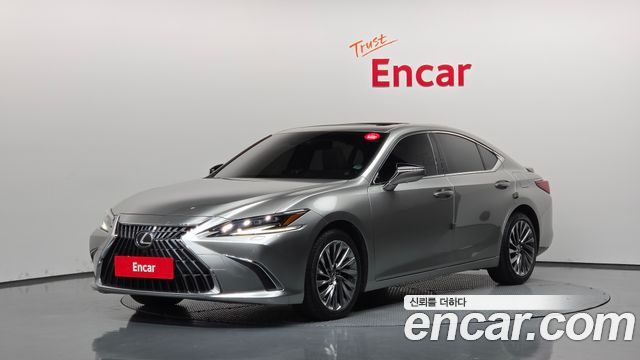 Lexus ES 2025 — photo 1