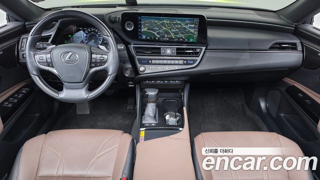 Lexus ES 2025 — photo 10
