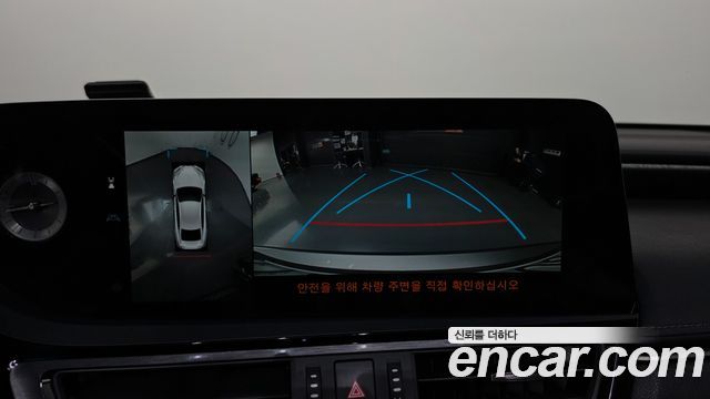Lexus ES 2025 — photo 20