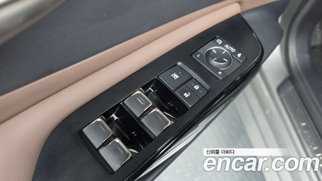 Lexus ES 2025 — photo 30