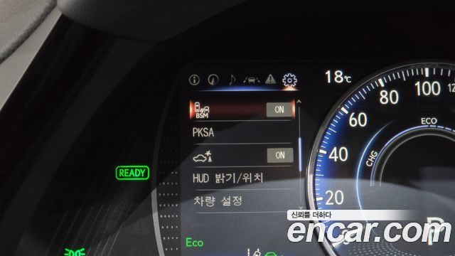 Lexus ES 2025 — photo 31