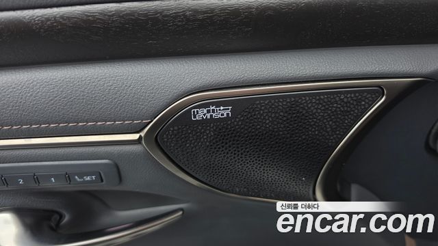 Lexus ES 2025 — photo 35