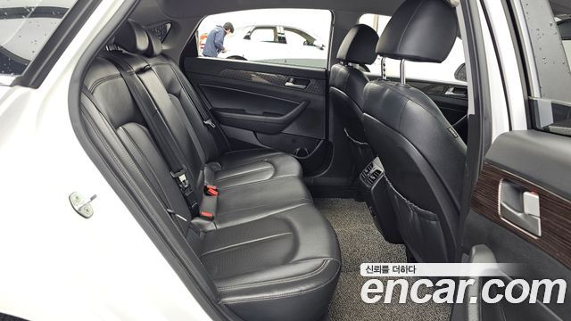 Hyundai Sonata 2019 — photo 12