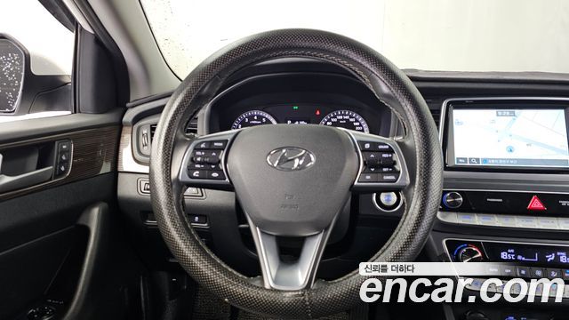 Hyundai Sonata 2019 — photo 13