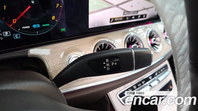 Mercedes-Benz CLS-Class 2021 — photo 9