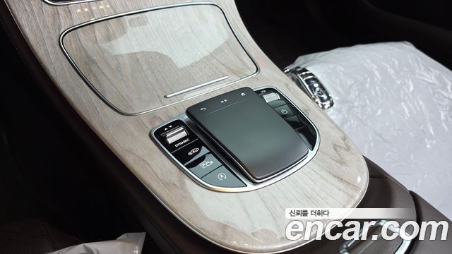Mercedes-Benz CLS-Class 2021 — photo 15