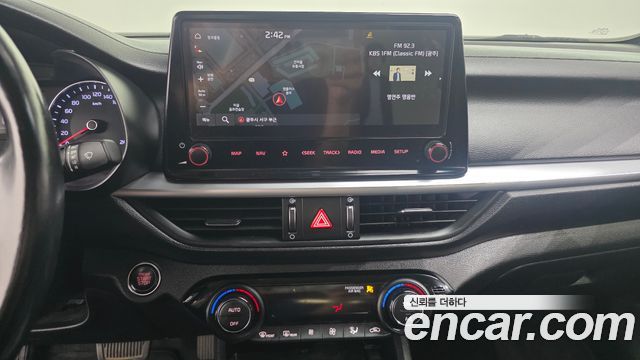 Kia K3 2022 — photo 12