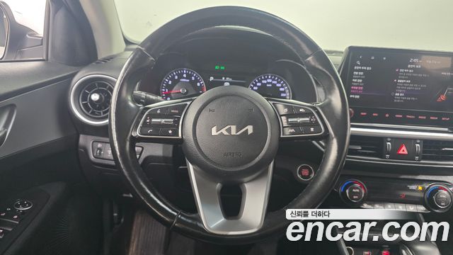 Kia K3 2022 — photo 13