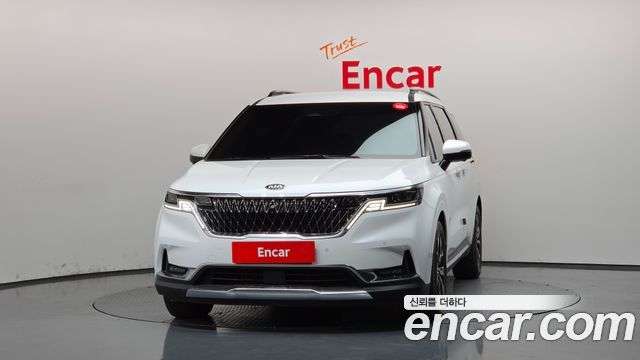 Kia Canival 2021 — photo 3