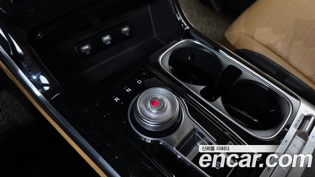 Kia Canival 2021 — photo 12