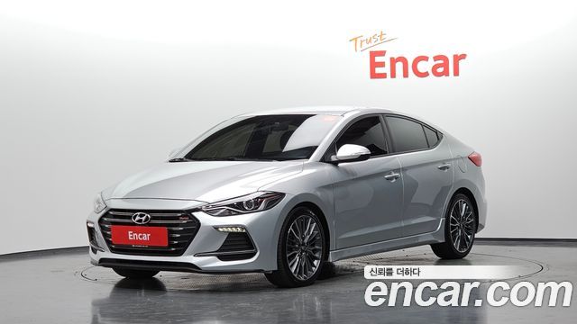 Hyundai AVANTE 2017 — photo 1