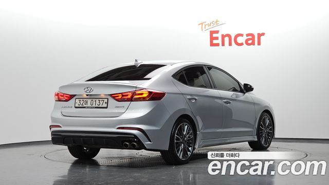 Hyundai AVANTE 2017 — photo 2