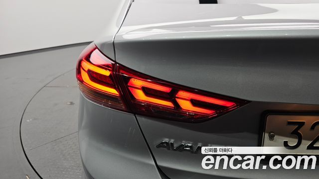 Hyundai AVANTE 2017 — photo 9