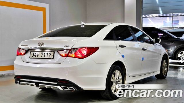 Hyundai Sonata 2010 — photo 4