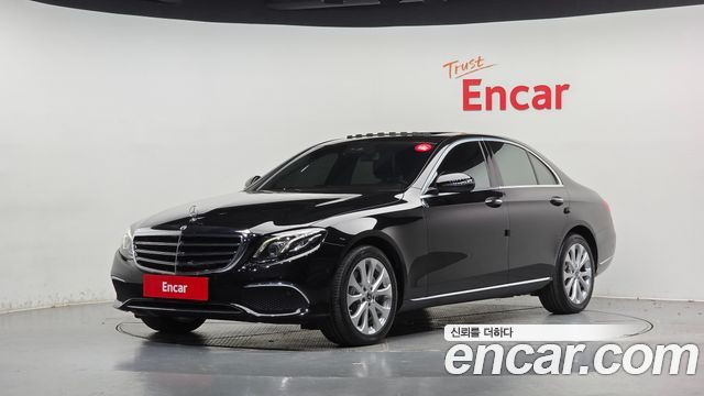 Mercedes-Benz E-Class 2019 — photo 1