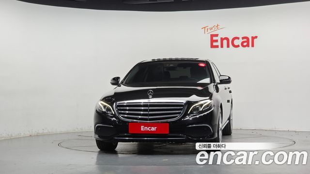 Mercedes-Benz E-Class 2019 — photo 3