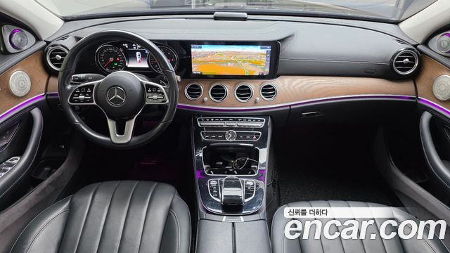 Mercedes-Benz E-Class 2019 — photo 7