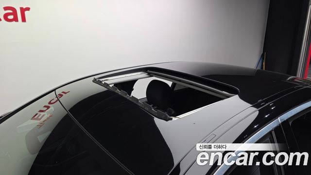 Mercedes-Benz E-Class 2019 — photo 19