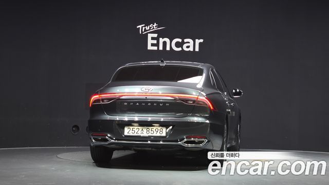 Hyundai Grandeur 2023 — photo 4