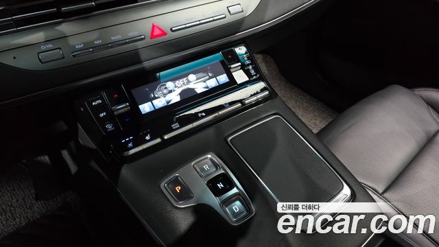Hyundai Grandeur 2023 — photo 9