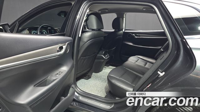 Hyundai Grandeur 2023 — photo 12