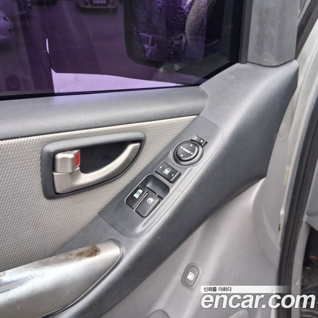 Hyundai Starex 2009 — photo 19