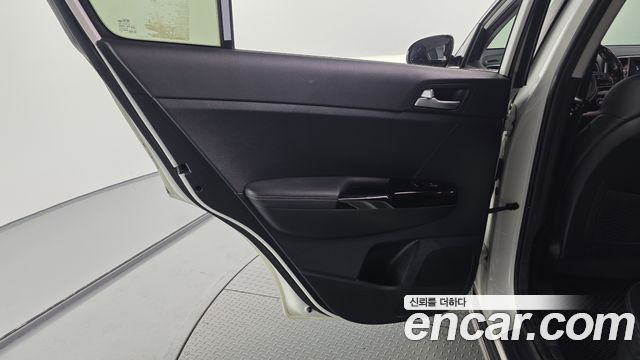 Kia Sportage 2017 — photo 15
