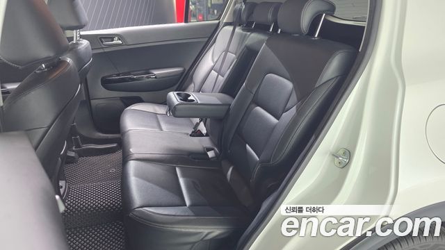 Kia Sportage 2017 — photo 16