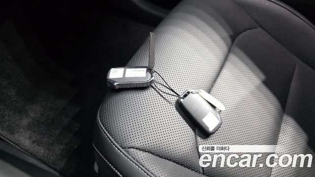 Kia EV6 2022 — photo 22
