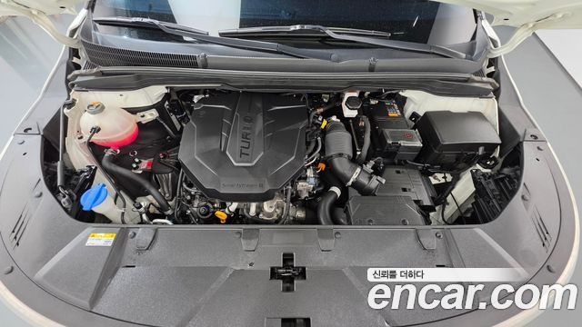 Kia Canival 2023 — photo 6