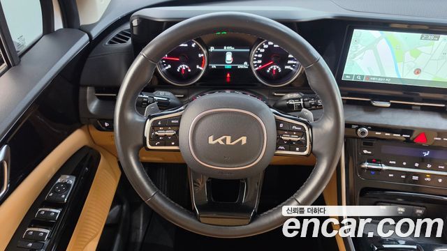 Kia Canival 2023 — photo 19