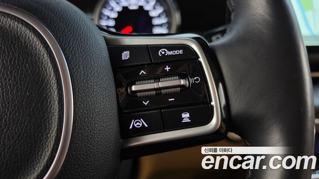 Kia Canival 2023 — photo 22