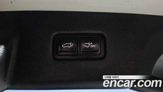 Kia Canival 2023 — photo 23