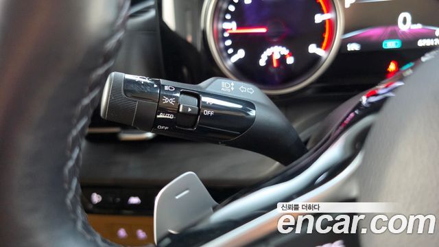 Kia Canival 2023 — photo 29