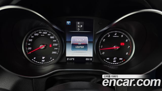 Mercedes-Benz GLC-Class 2019 — photo 11