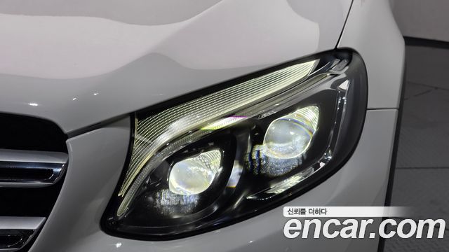 Mercedes-Benz GLC-Class 2019 — photo 8