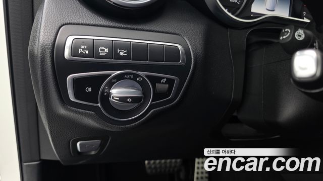 Mercedes-Benz GLC-Class 2019 — photo 30