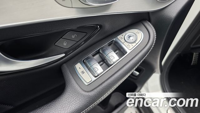Mercedes-Benz GLC-Class 2019 — photo 31