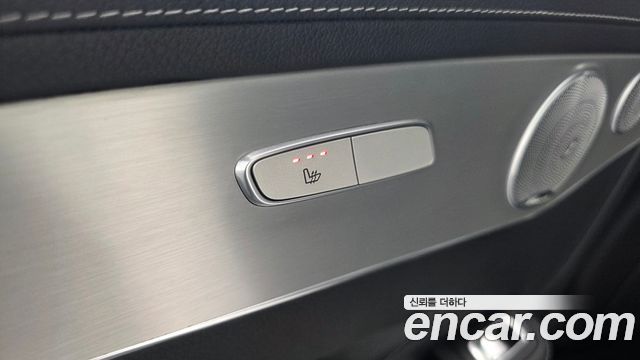 Mercedes-Benz GLC-Class 2019 — photo 34