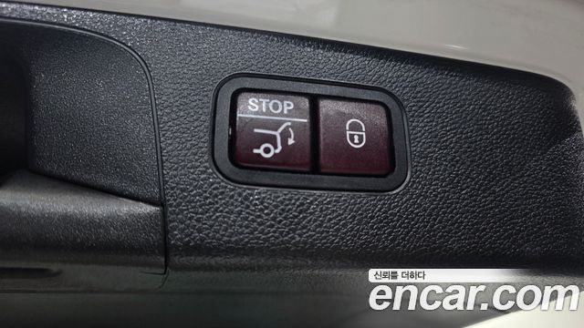 Mercedes-Benz GLC-Class 2019 — photo 37