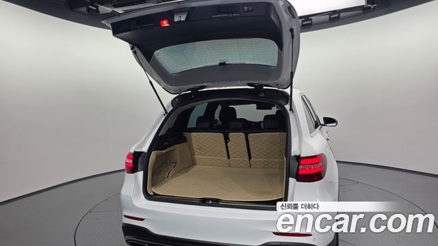 Mercedes-Benz GLC-Class 2019 — photo 39