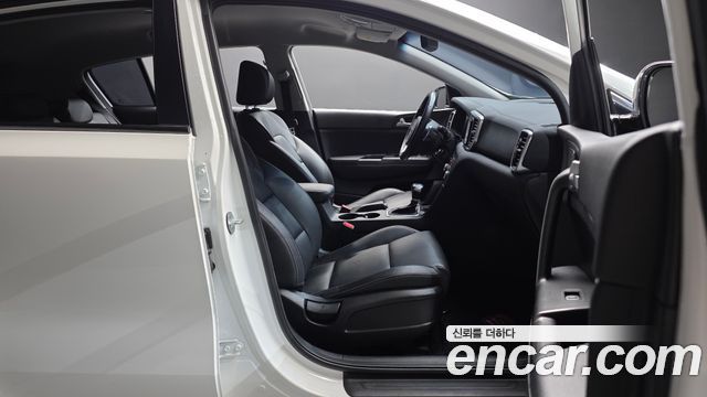 Kia Sportage 2019 — photo 16