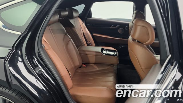 Genesis G80 2022 — photo 17