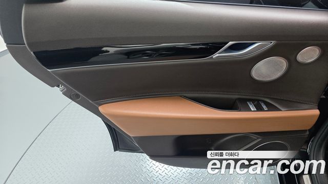 Genesis G80 2022 — photo 15