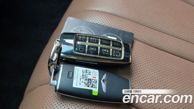 Genesis G80 2022 — photo 29