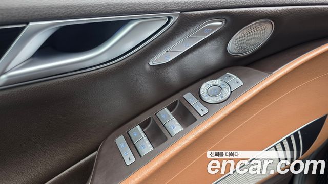 Genesis G80 2022 — photo 30